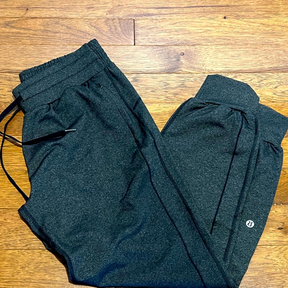 Lululemon NWOT jogger sz 12